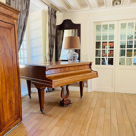 Maison Chaleureuse De 4 A 12 Personnes Neuville-aux-Bois 외부 사진
