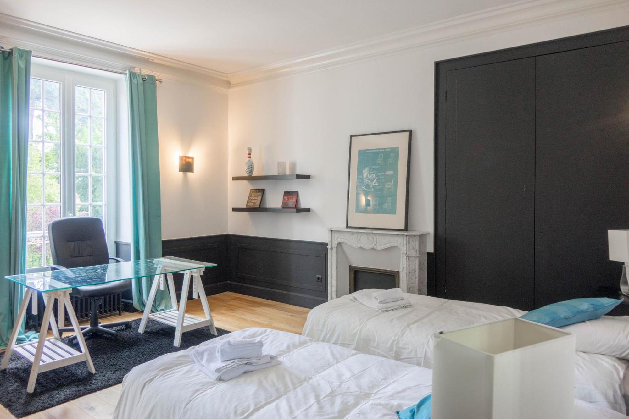 Maison Chaleureuse De 4 A 12 Personnes Neuville-aux-Bois 외부 사진
